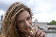 Schauspielerin Marie Bäumer wird neues Markengesicht für LACOSTE POUR FEMME