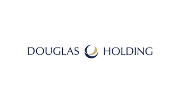 Douglas_Holding_580